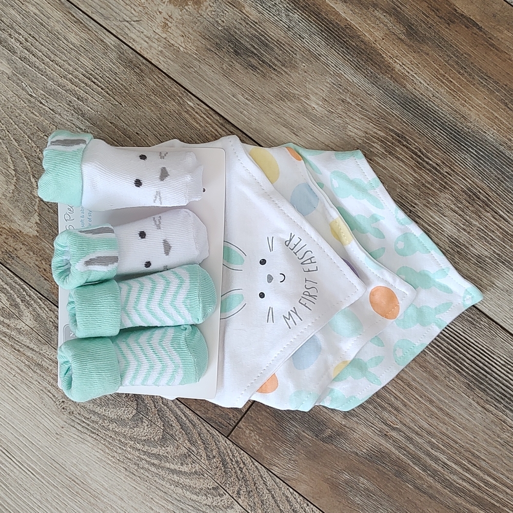5 piece set of Hudson Baby socks and bandana bibs for Easter